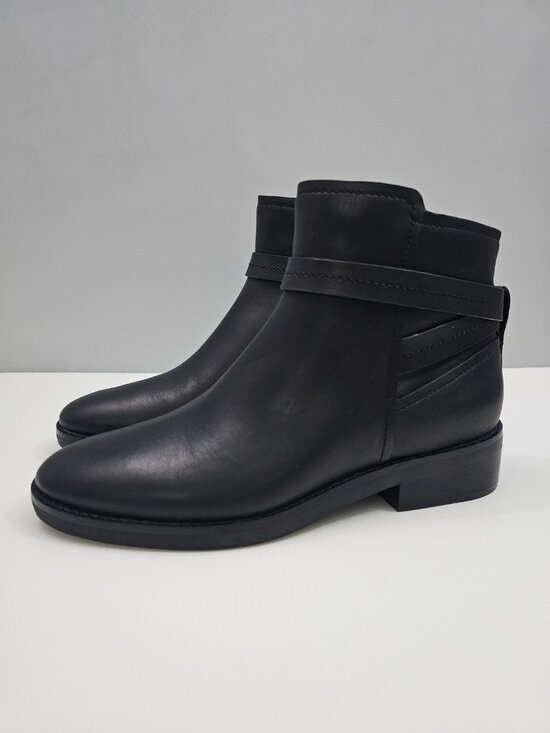 Cole Haan Rosalyn Waterproof Ankle Strap Leather Boot – Bluefly Cole Haan Rosalyn Waterproof Ankle Boot Black Leather Low Heel Womens 9.5 NEW